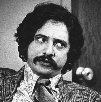 1971: Loses mayoral primary